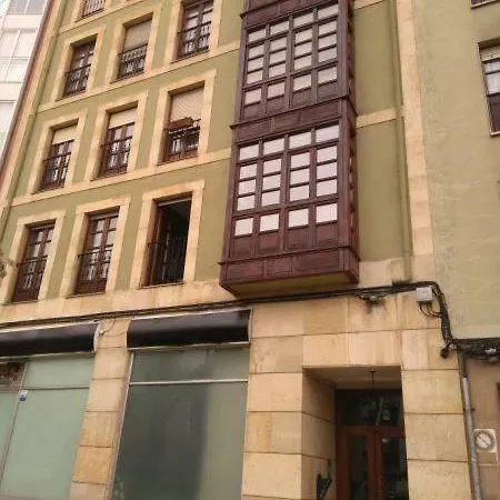 Pelitron Apartment *